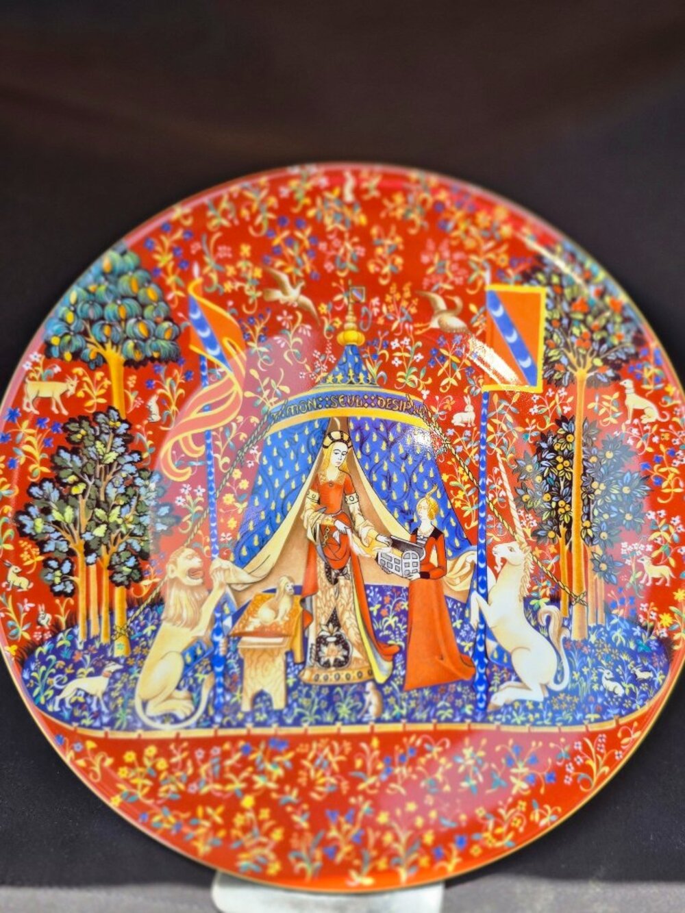 1977 Haviland Limoges “La Dame à la Licorne” Plate • Robert Haviland & C. Parlon